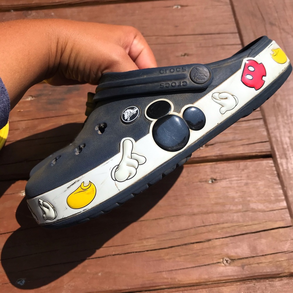 Mickey Crocs Size M5/ W7